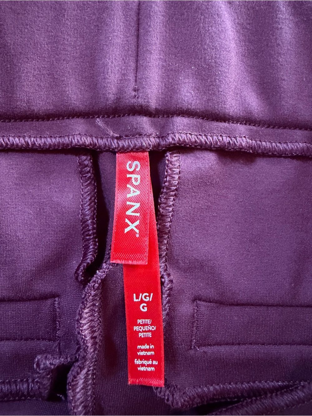 Spanx leggings. Burgundy wine color. Size large. Faux back pockets. Size L - Picture 4 of 4